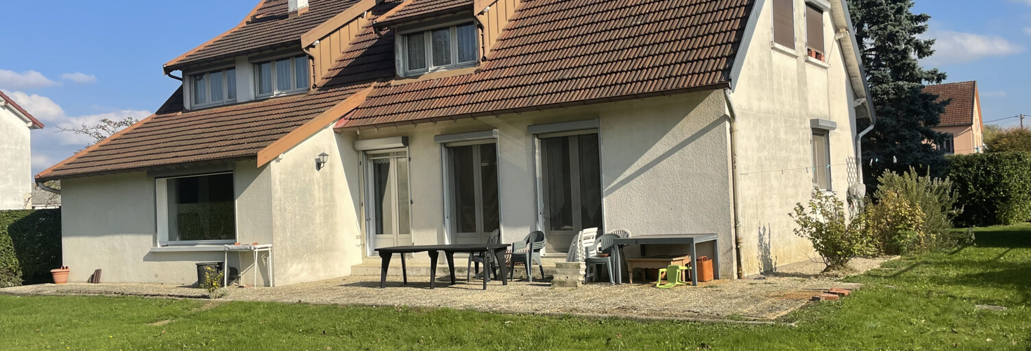 Maison 8 Pièces 168 m² à vendre à Chaussin (39120)