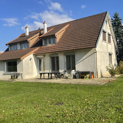 Maison 8 pièces 245000 €