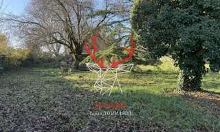 Terrain  885 m² à vendre à La Tour-de-Salvagny (69890)