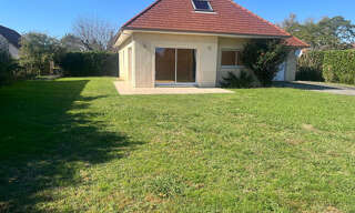 Maison 8 Pièces 157 m² à louer à Idron (64320)