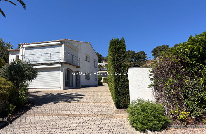 À VENDRE VILLA  6 PIECES AVEC VUE MER, PISCINE ET PARKING, A PIED DES PLAGES  AUX ISSAMBRES — photo 4