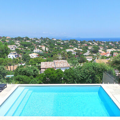 Maison 6 pièces 896000 €