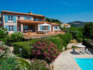 À VENDRE MAGNIFIQUE VILLA DE TYPE PROVENÇAL AUX ISSAMBRES 180M2 VUE MER SUR LE GOLFE DE ST TROPEZ — photo 2