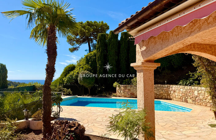 VILLA PROVENÇALE AVEC VUE MER 4 CHAMBRES PISCINE GARAGE, AUX ISSAMBRES — photo 2