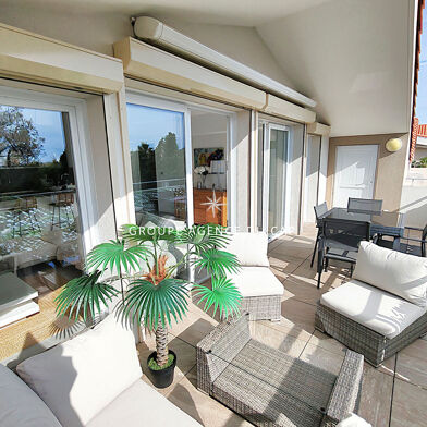 Appartement 3 pièces 590000 €