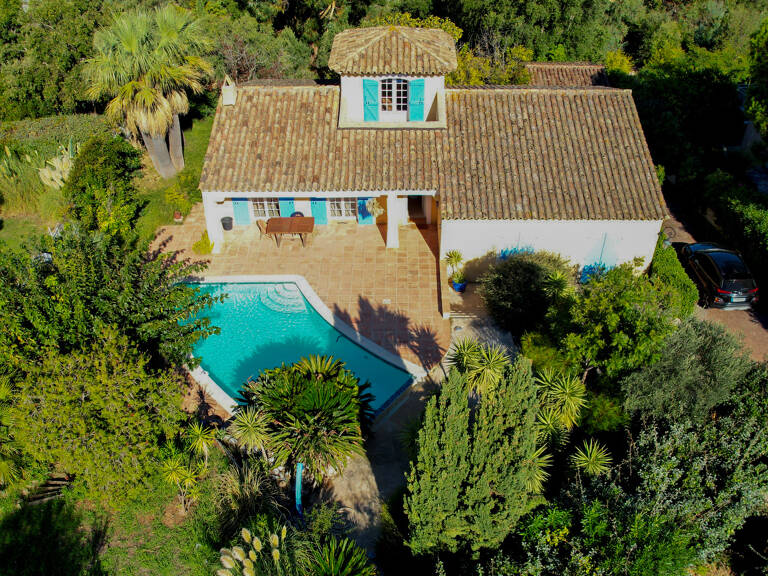 Villa provençale à vendre à Sainte Maxime, à quelques pas des plages — photo 1