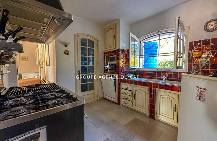 Villa provençale à vendre à Sainte Maxime, à quelques pas des plages — photo 5