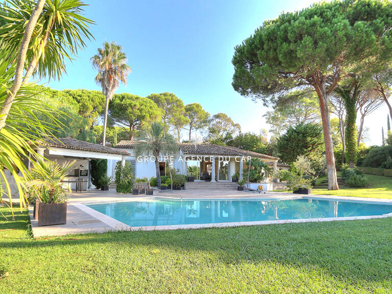 Villa d'exception à vendre à Saint Raphaël - Valescure, 7 pièces, piscine chauffée — photo 1