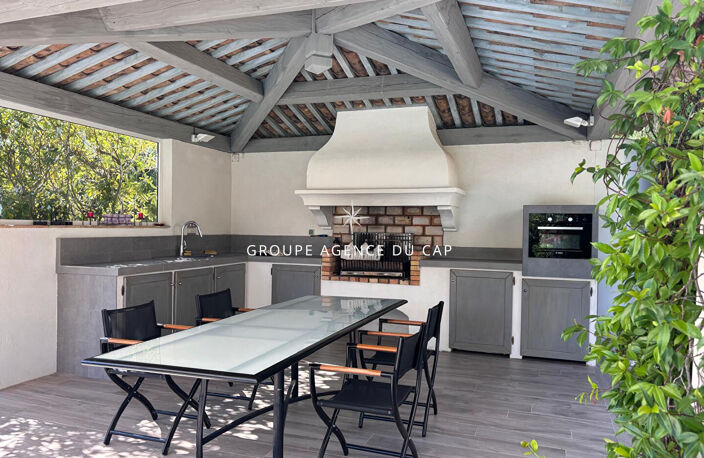 Villa d'exception à vendre à Saint Raphaël - Valescure, 7 pièces, piscine chauffée — photo 3