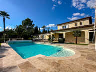 A VENDRE VILLA DE CHARME DE 268M2 AU CALME LUMINEUSE AVEC GRAND TERRAIN A PIED DU CENTRE VILLE DE LA BOUVERIE — photo 2