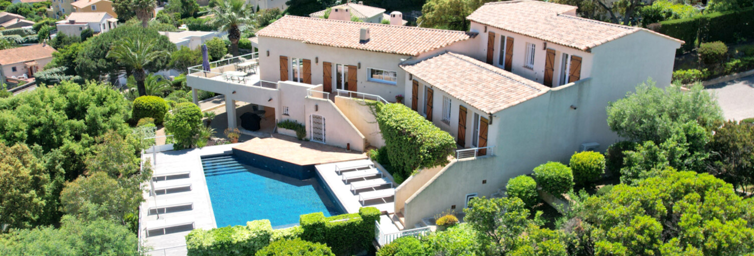 Maison 6 Pièces 200 m² à vendre à Fréjus (83370)