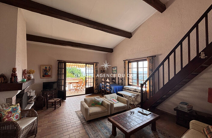 À VENDRE VILLA 5 CHAMBRES VUE MER PARKING AUX ISSAMBRES — photo 4
