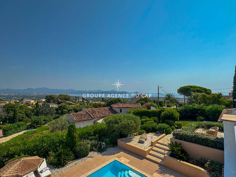 A VENDRE VILLA STYLE PROVENCAL 5 CHAMBRES PISCINE GARAGE VUE MER À SAINT-AYGULF — photo 1