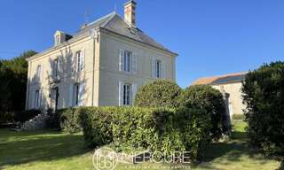 Maison 9 Pièces 295 m² à vendre à Fontenay-le-Comte (85200)