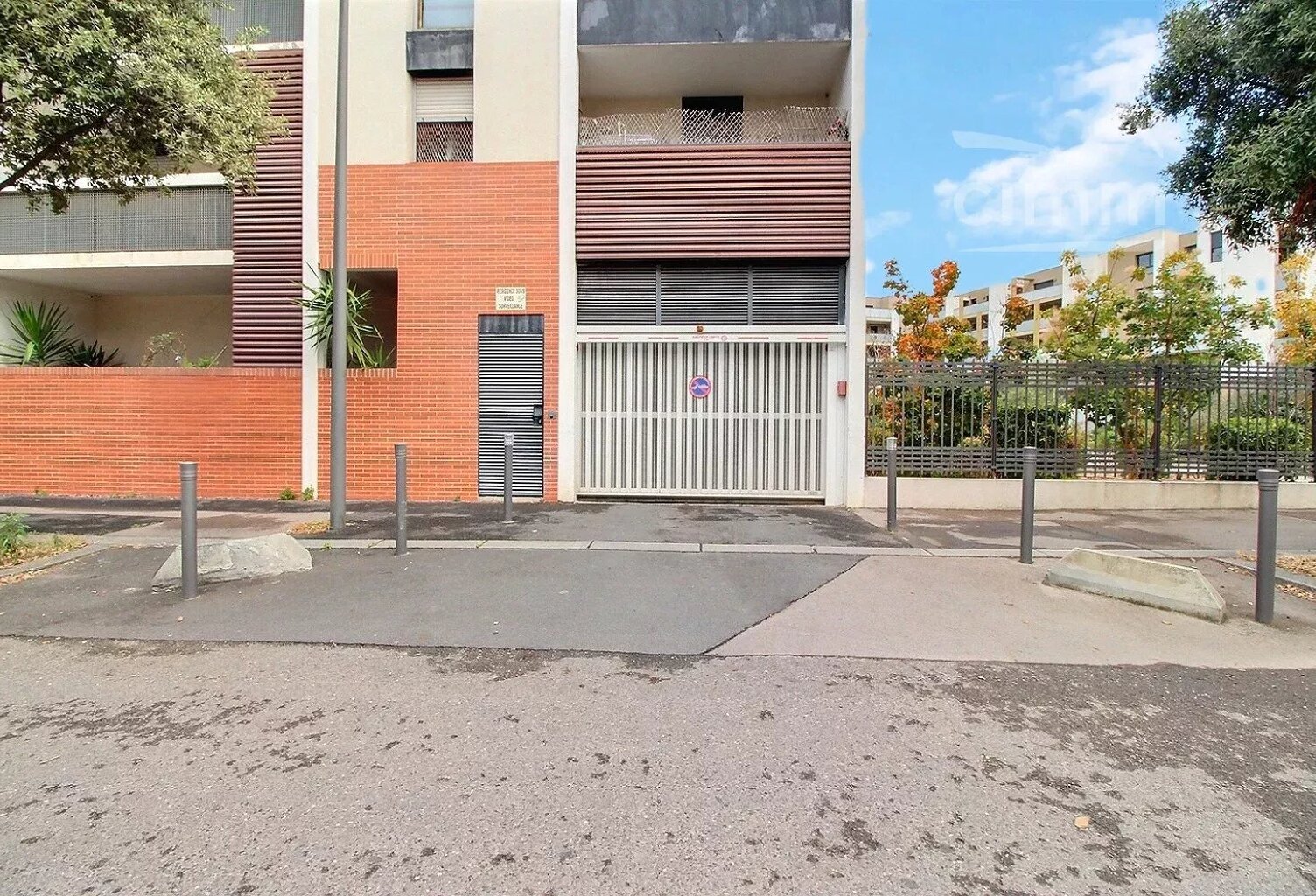 OVALIE - GARAGE BOXÉ A VENDRE — photo 1