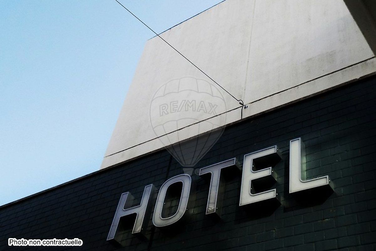 Local commercial  T20 à vendre Royan 17200