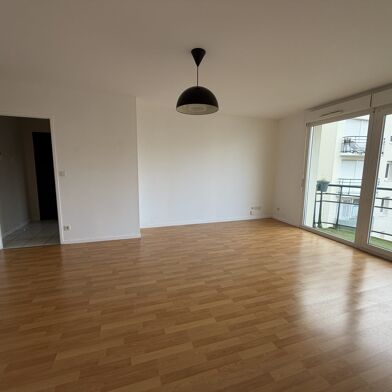 Appartement 2 pièces 758 €