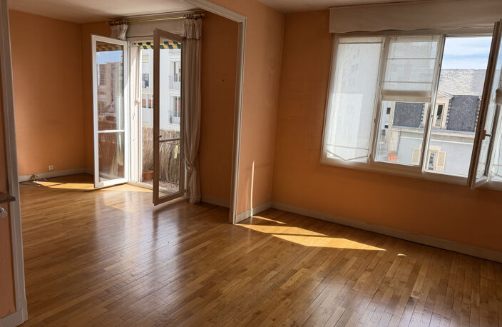 F4 secteur Mairie 103 m2 habitables — photo 2
