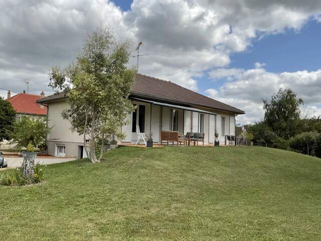 Maison rénovée clé en main dans un environnement calme — photo du bien