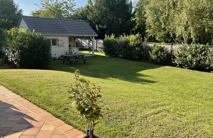 Maison rénovée clé en main dans un environnement calme — photo 2