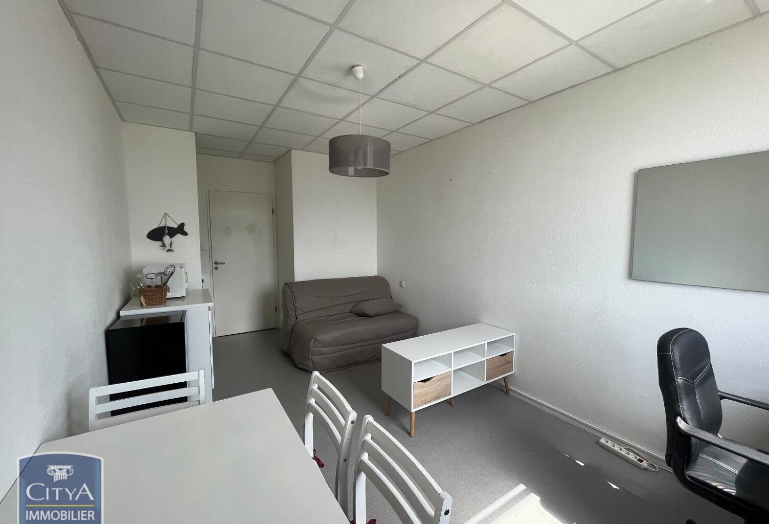 Location appartement 1 pièce 21 m² à Tours (37000) — photo 1