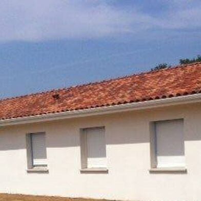 Maison 4 pièces 960 €