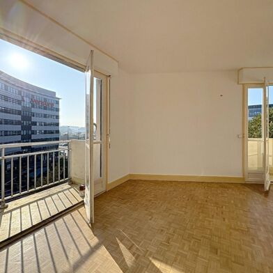 Appartement 3 pièces 244000 €
