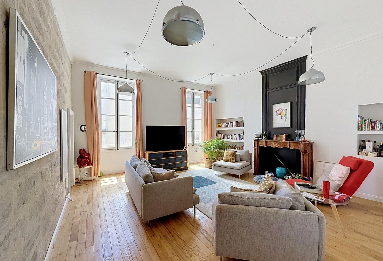 Magnifique appartement, trois chambres, centre. — photo 1