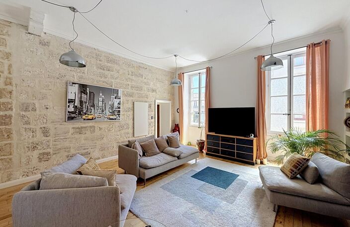 Magnifique appartement, trois chambres, centre. — photo 2