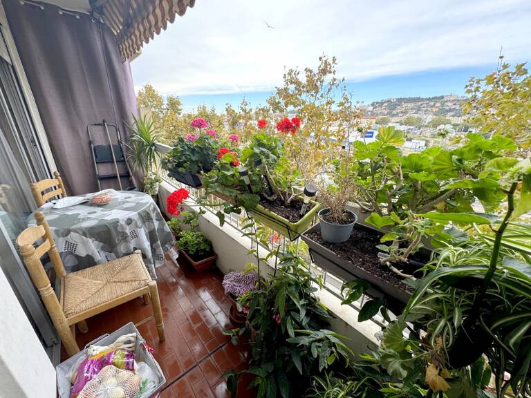 Azur St Roch — photo 1