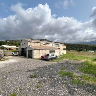 Commerce  315000 €