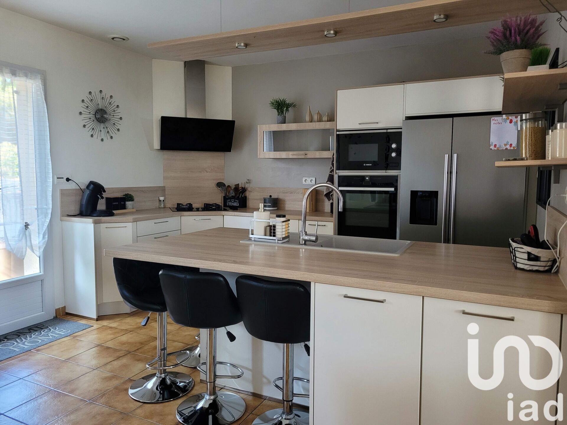 Alloue - 115m² - 5p. - 3ch.