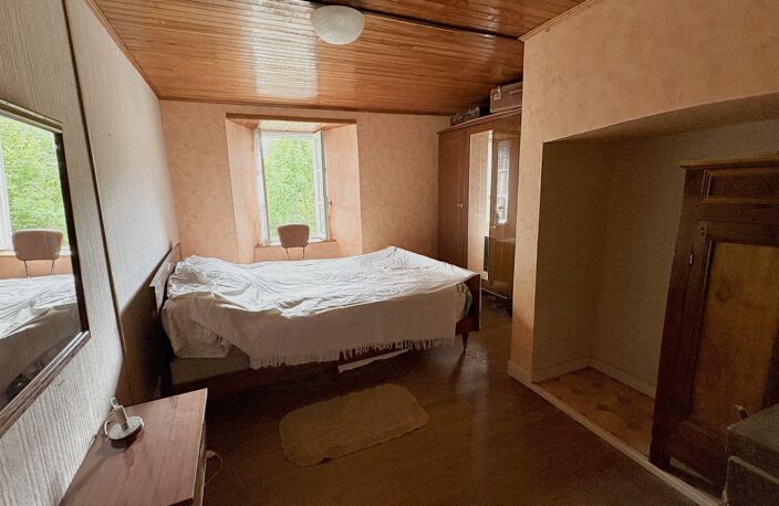Ensemble immobilier avec maison et dépendances — photo 5