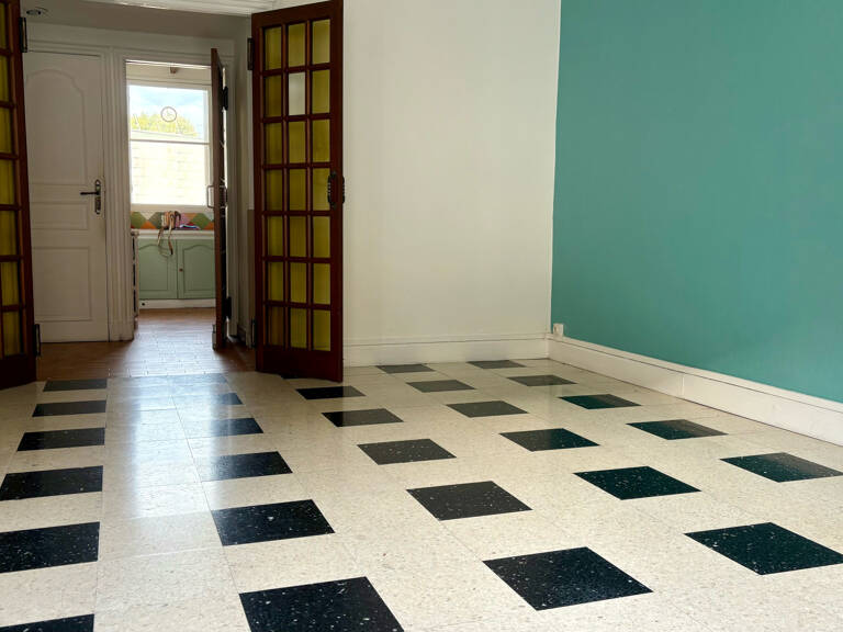 Ales, Appartement type 4 — photo 1