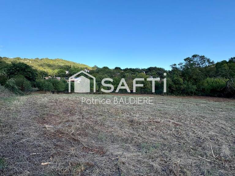 Magnifique terrain constructible de 2100 m2 — photo 1
