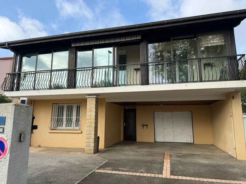 Villa / Maison 5 pièces  à vendre Romans-sur-Isère 26100