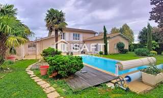 Maison 8 Pièces 204 m² à vendre à Tramoyes (01390)