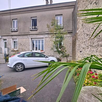 Appartement 4 pièces 180000 €