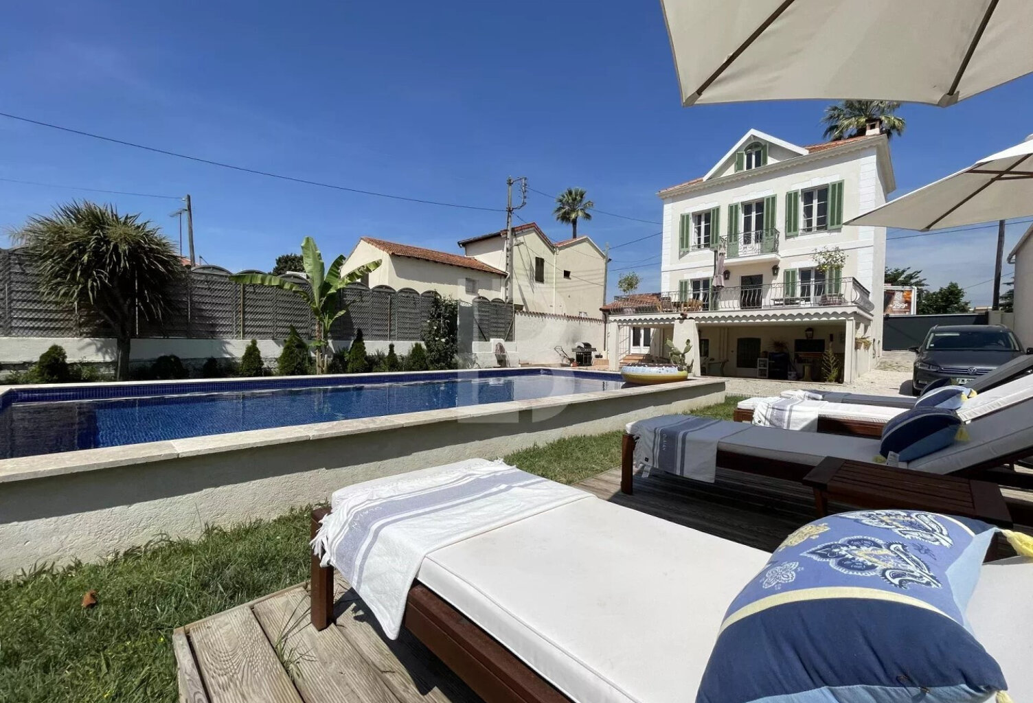 MAISON 6 PIECES - 5 CHAMBRES - PISCINE - A PIEDS DES PLAGES — photo 1
