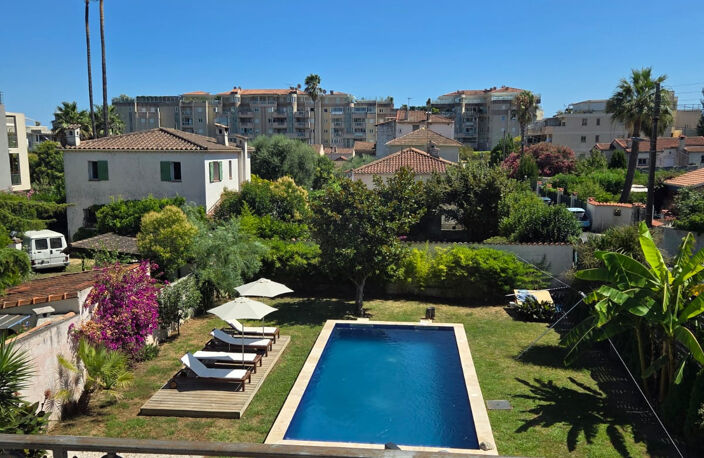 MAISON 6 PIECES - 5 CHAMBRES - PISCINE - A PIEDS DES PLAGES — photo 2