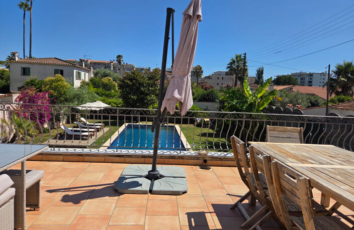 MAISON 6 PIECES - 5 CHAMBRES - PISCINE - A PIEDS DES PLAGES — photo 5
