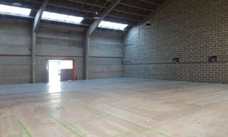 Commerce  1038 m² à louer à Béthune (62400)