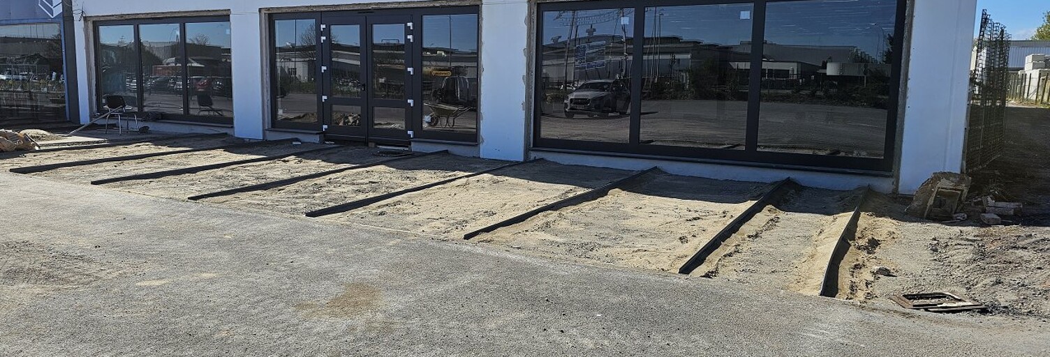 Commerce  1038 m² à louer à Béthune (62400)