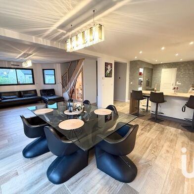 Maison 6 pièces 599000 €