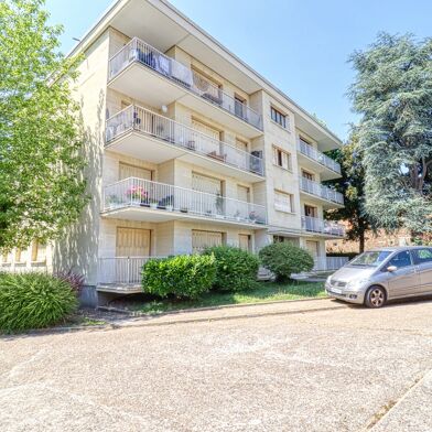 Appartement 4 pièces 219000 €