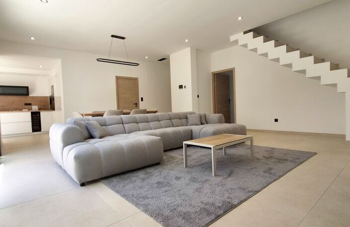 Vente Maison/villa 4 pièces — photo 2