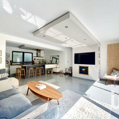 Maison 5 pièces 827000 €