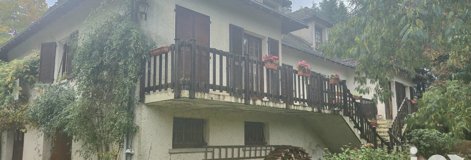 Maison 11 Pièces 242 m² à vendre à Saint-Léonard-de-Noblat (87400)