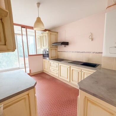 Appartement 4 pièces 145000 €