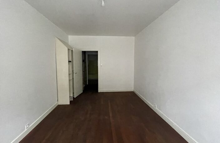 Vente maison 3 pièces 94 m² Sainte-Foy-la-Grande (33220) — photo 2